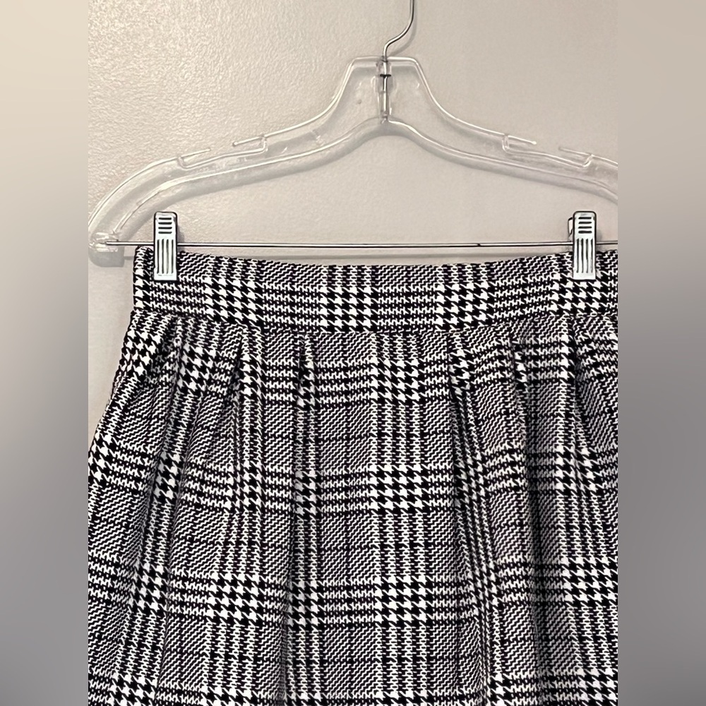 Candie's Black & White Pleated Hounds tooth A-Line Mini Skirt – Size 3 🖤🤍 - Picture 4 of 9